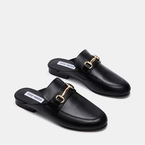 NWT Steve Madden Kandi black leather slip on mule size 11